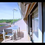 Forcadell Apartment